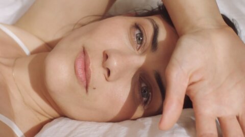Production of Oh My Cream, shot in a typical Parisian apartment.