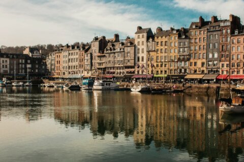 Honfleur harbour in Normandy – shooting locations on the west coast of France